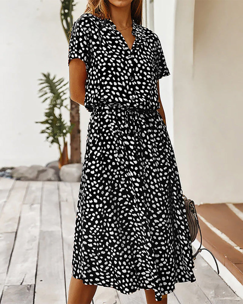 Jess| V-neck dress with polka dots
