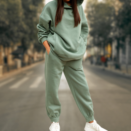 Lianne® | Stylish and trendy hoodie and trouser set