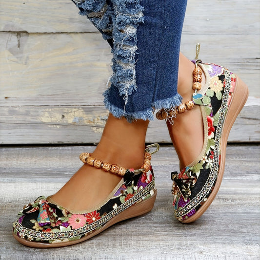 Pia| Women's flat shoes with floral print