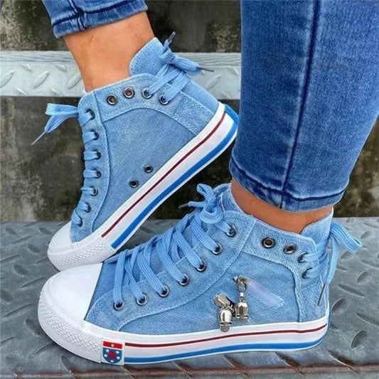 Kianna® | Fashionable canvas sneakers with zipper detail